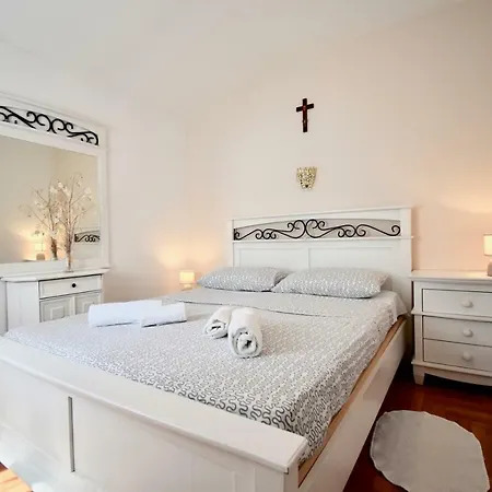 City Centre With Two Bedrooms *